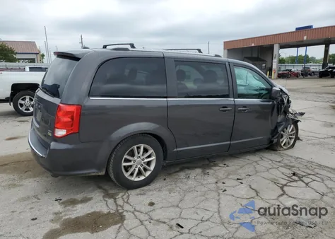 2018 Dodge Grand Caravan Sxt из США, поврежденный, VIN 2C4RDGCG6JR299157